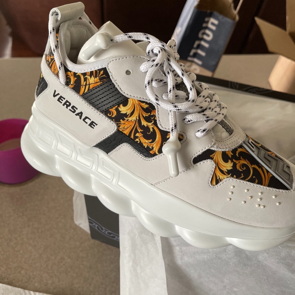 Versace Chain Reaction